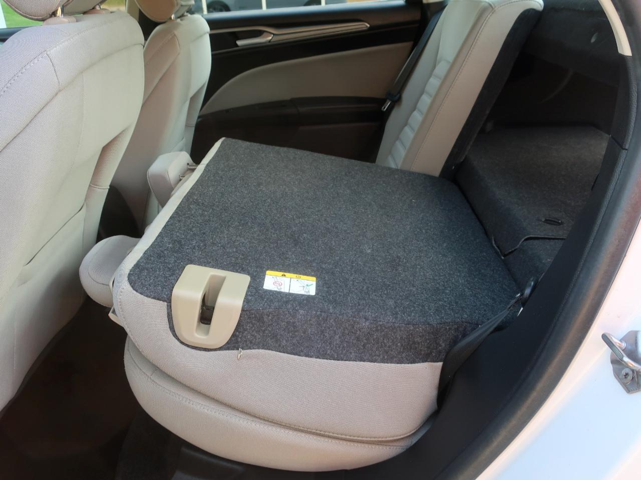 Ford Fusion Hybrid S 2018