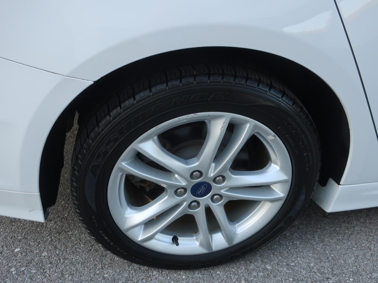 Ford Fusion Hybrid S 2018