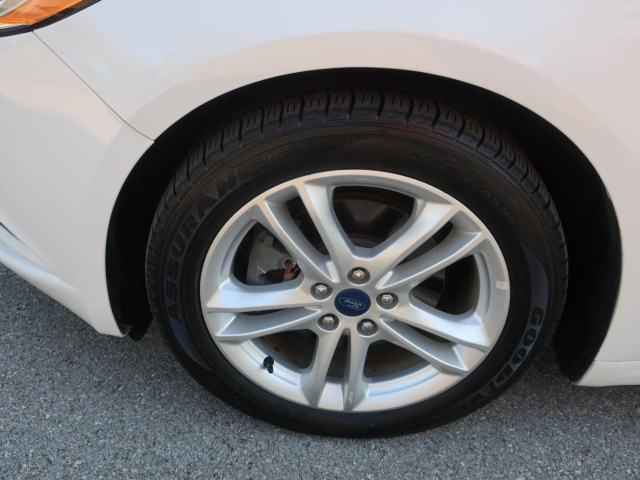 Ford Fusion Hybrid S 2018