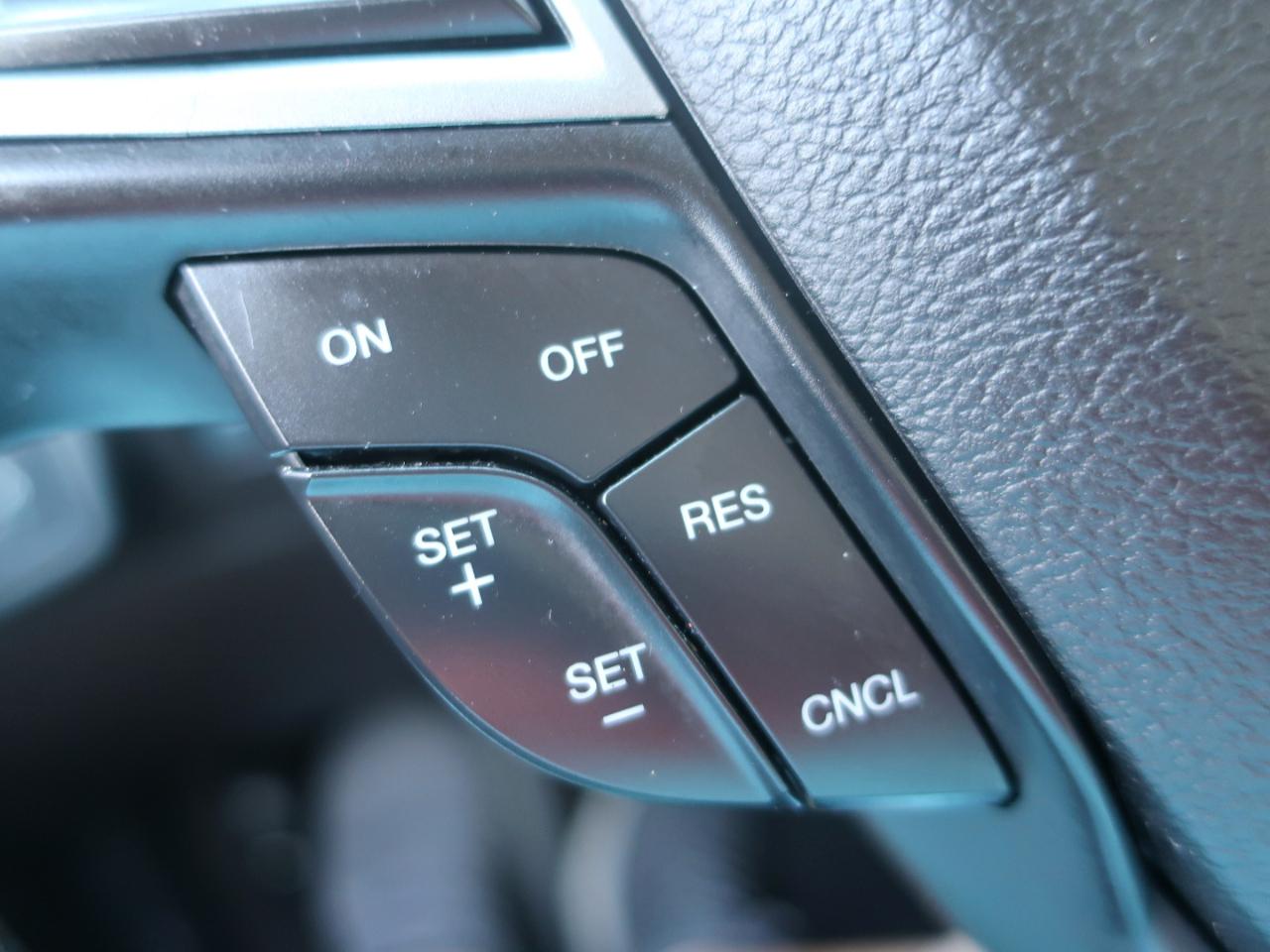 Ford Fusion Hybrid S 2018