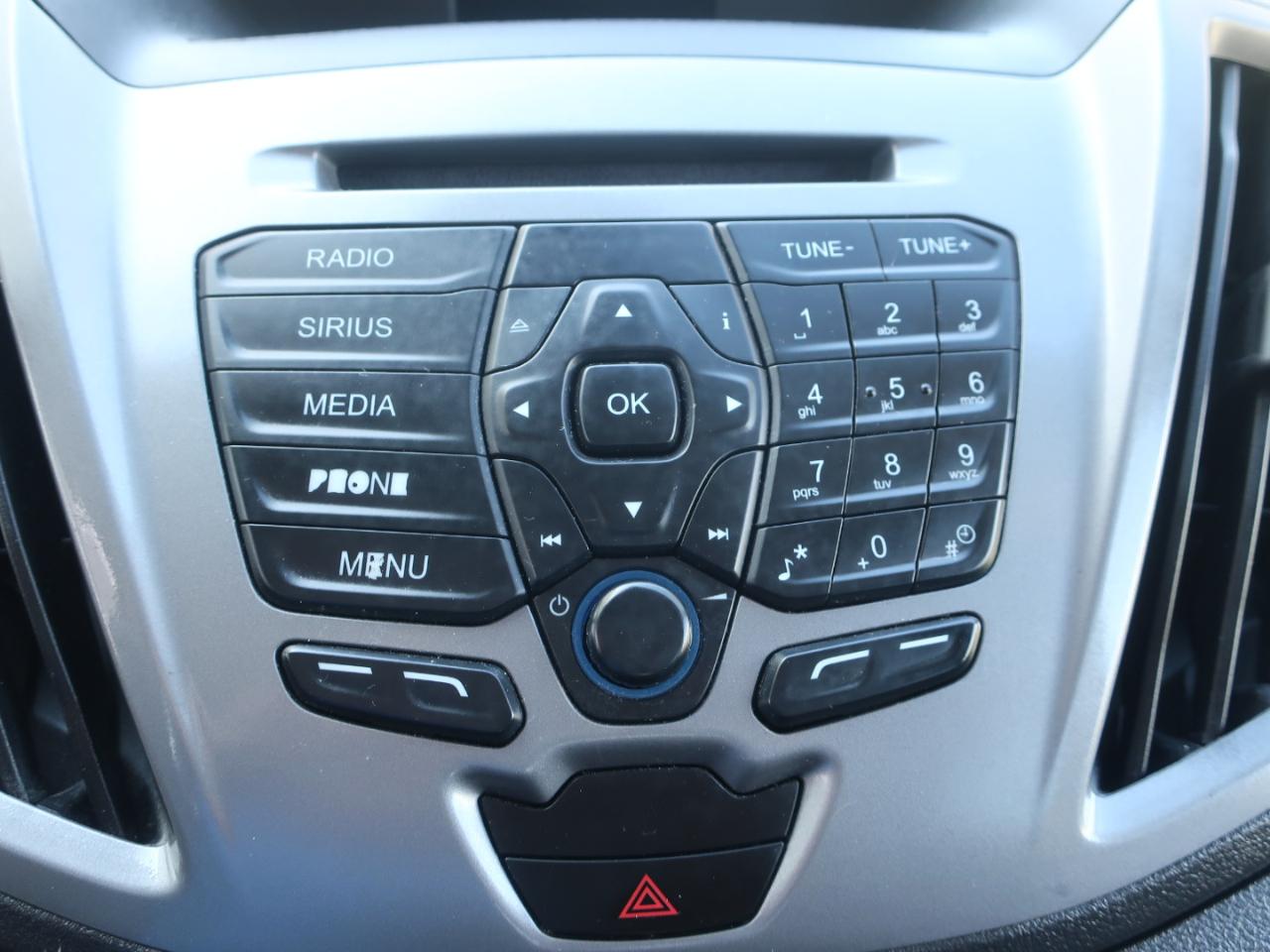 Ford Transit 150 Wagon Med. Roof XLT w/Sliding Pass. 130-in. WB 2019