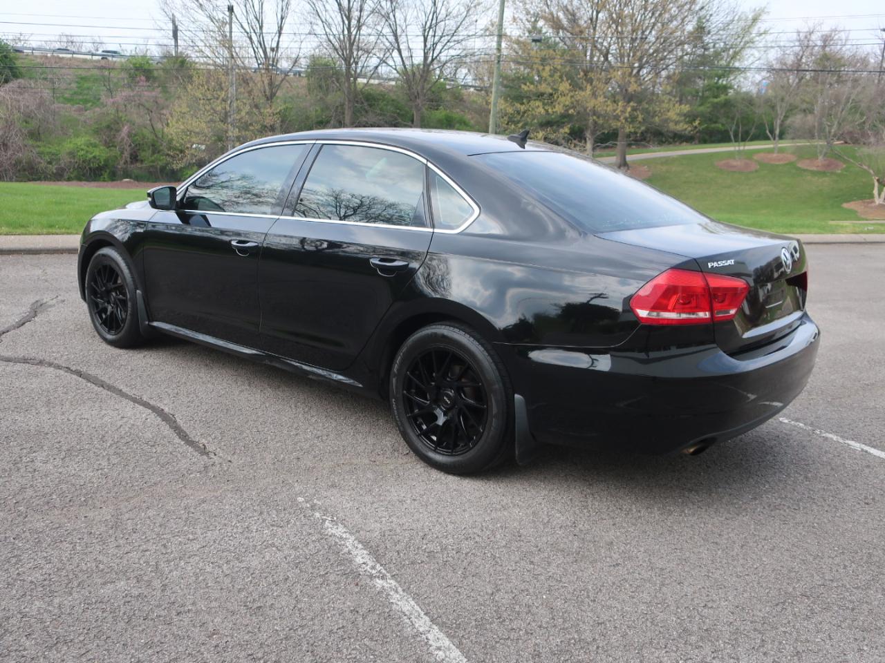 Volkswagen Passat Limited Edition 4D Sedan 2015