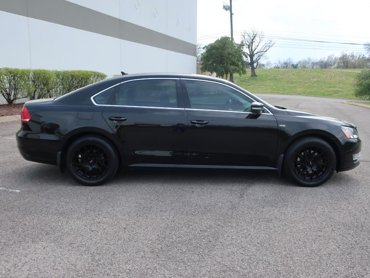 Volkswagen Passat Limited Edition 4D Sedan 2015