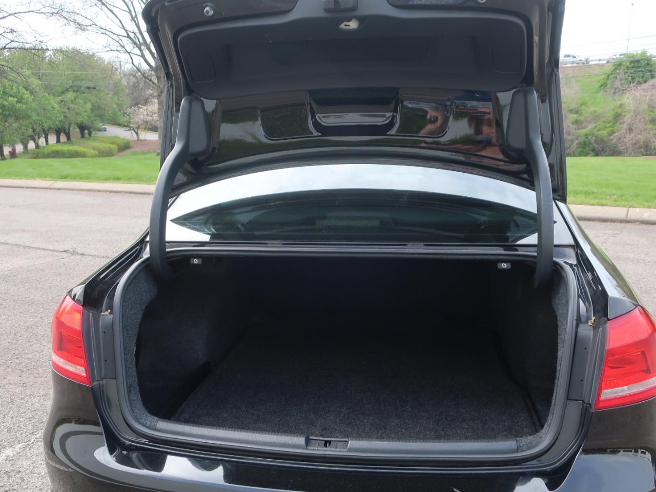 Volkswagen Passat Limited Edition 4D Sedan 2015