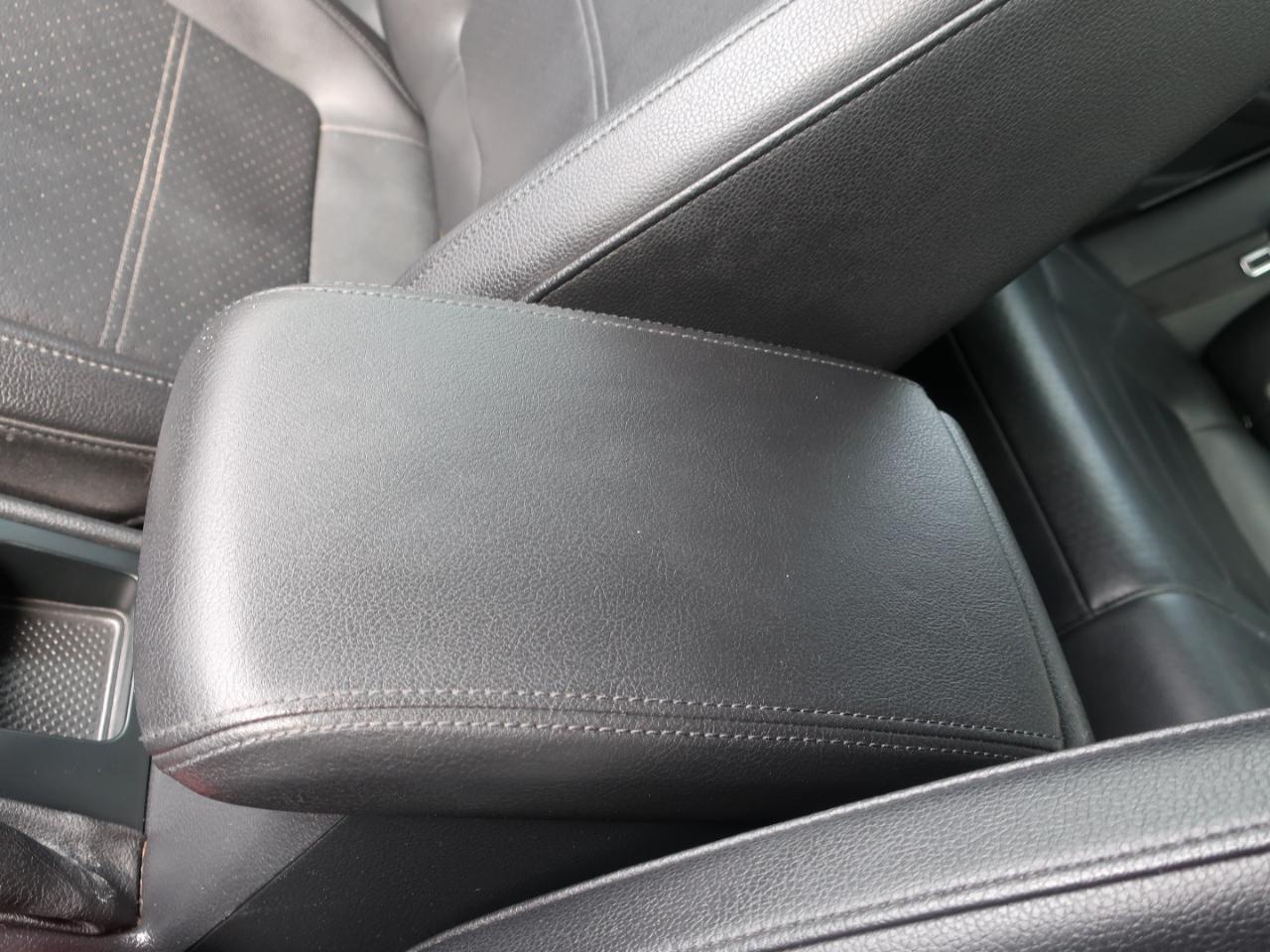 Volkswagen Passat Limited Edition 4D Sedan 2015