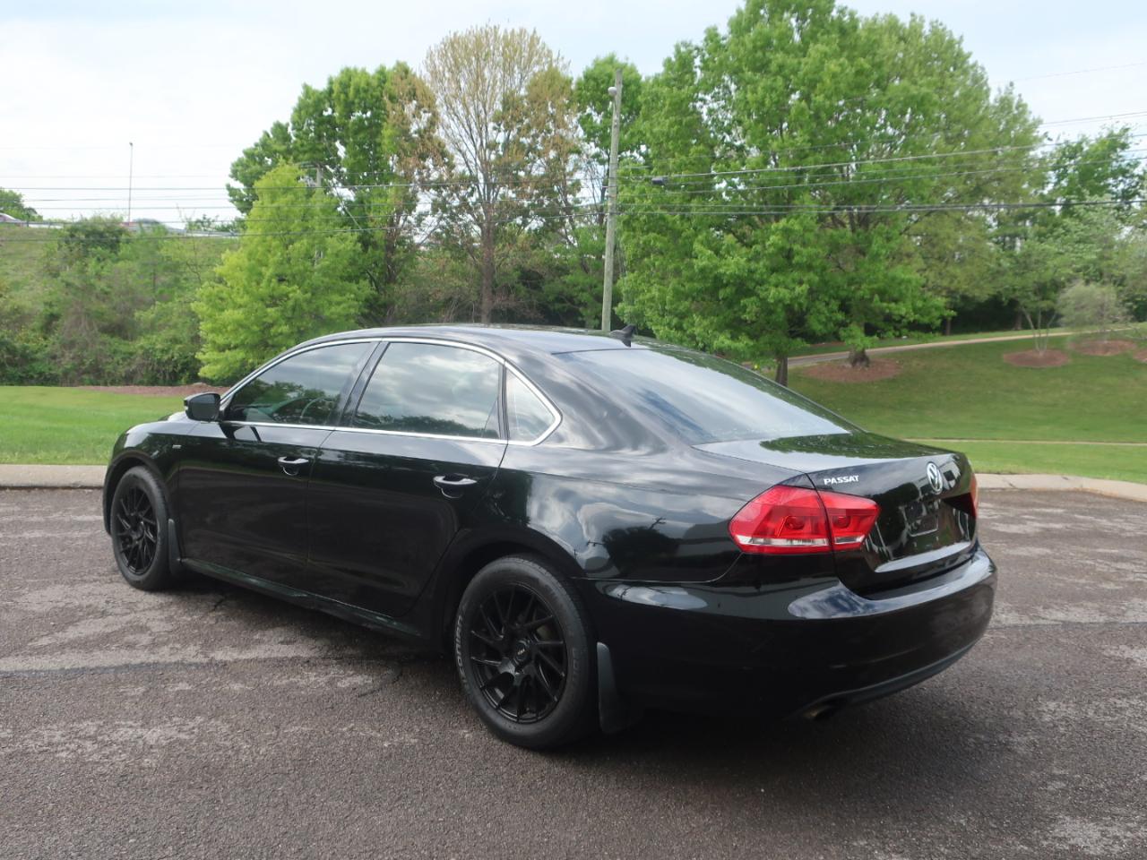 Volkswagen Passat Limited Edition 4D Sedan 2015