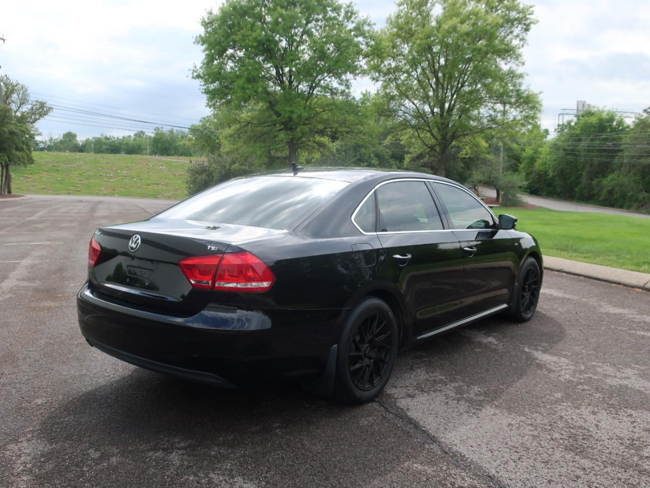 Volkswagen Passat Limited Edition 4D Sedan 2015