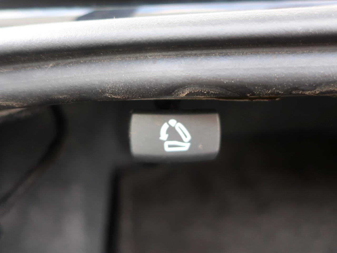 Volkswagen Passat Limited Edition 4D Sedan 2015