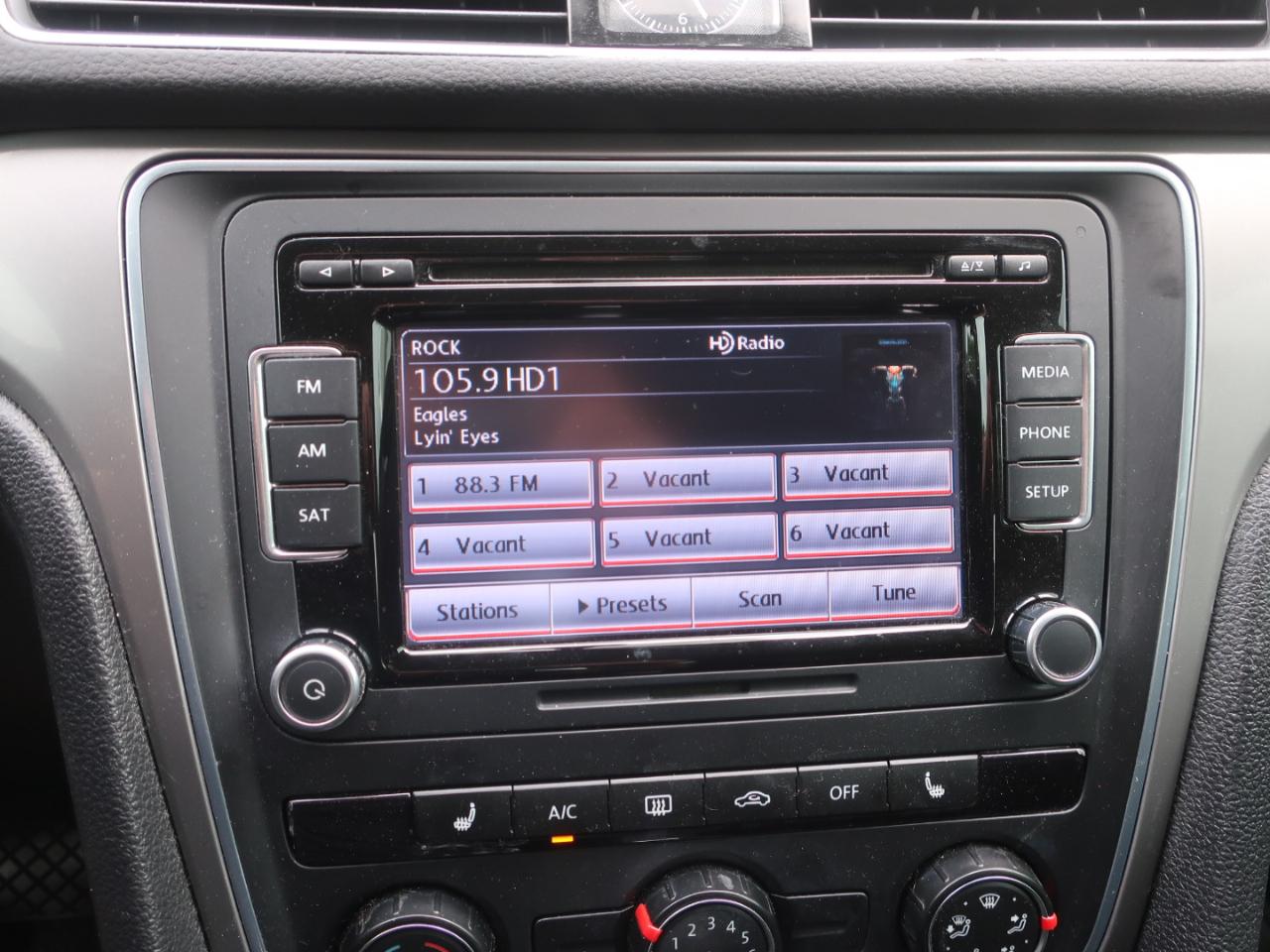 Volkswagen Passat Limited Edition 4D Sedan 2015