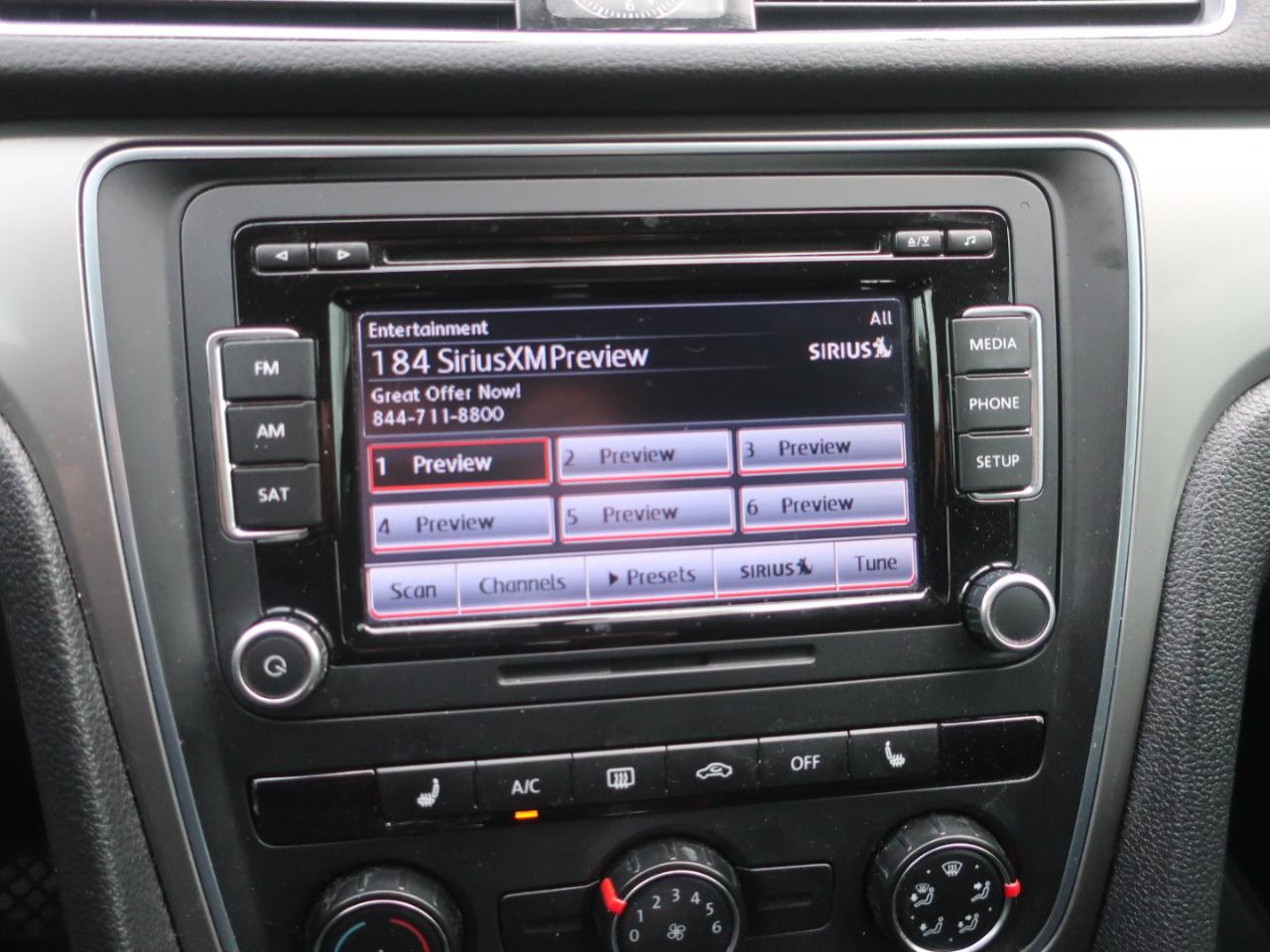 Volkswagen Passat Limited Edition 4D Sedan 2015