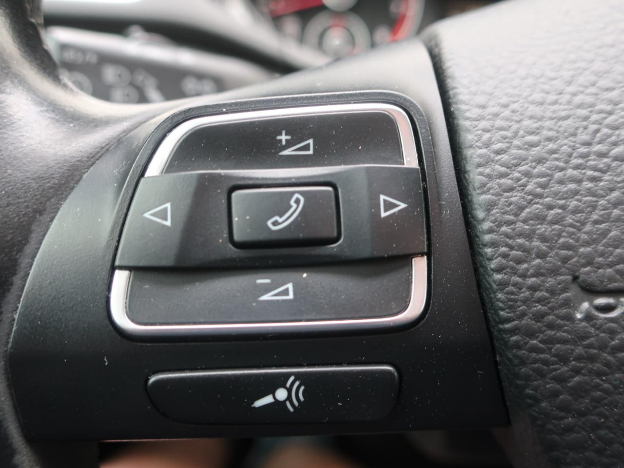 Volkswagen Passat Limited Edition 4D Sedan 2015