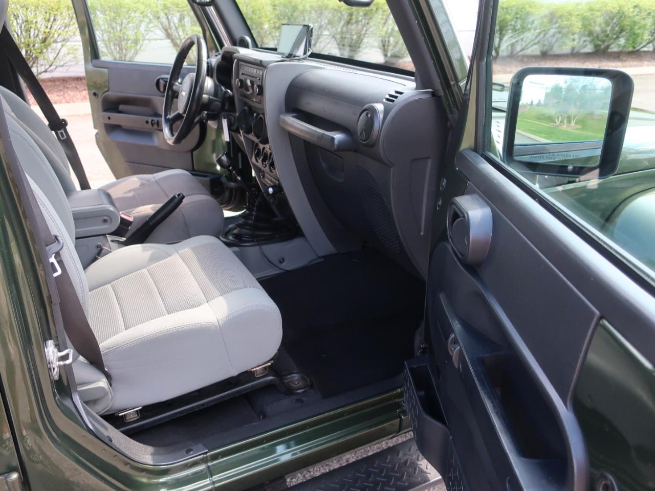 Jeep Wrangler Unlimited Sahara 4WD 2007