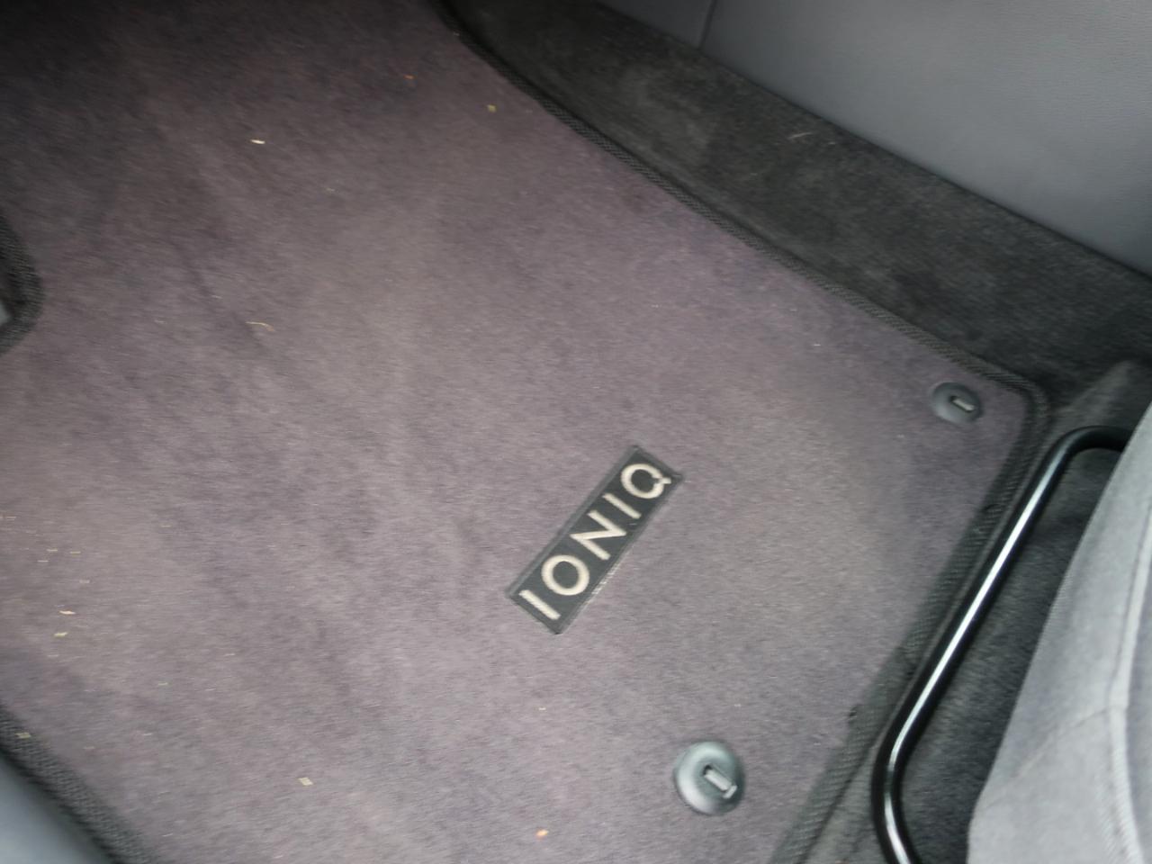 Hyundai Ioniq Hybrid Blue 2020