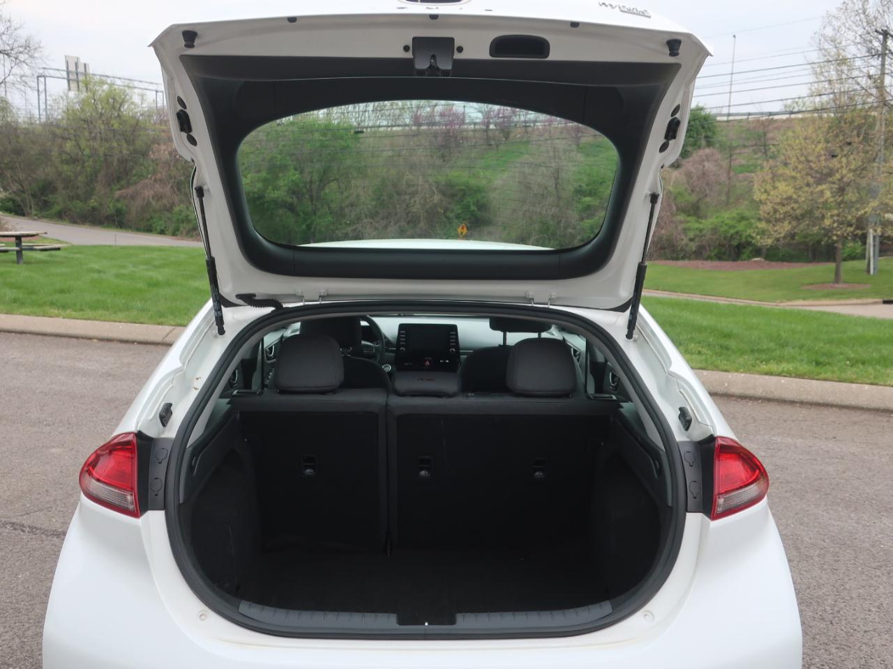 Hyundai Ioniq Hybrid Blue 2020