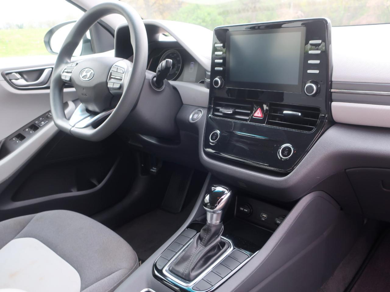 Hyundai Ioniq Hybrid Blue 2020