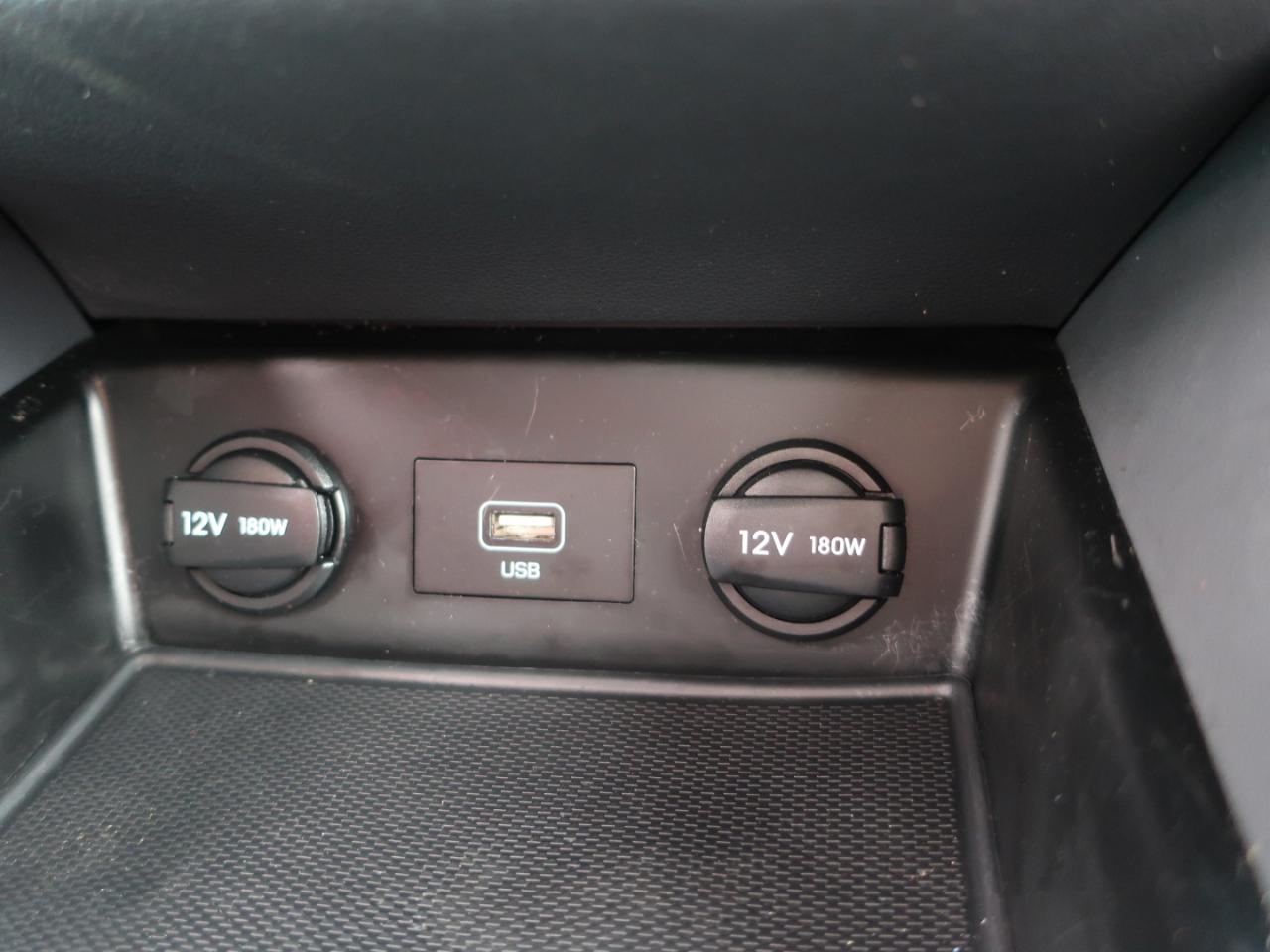 Hyundai Ioniq Hybrid Blue 2020