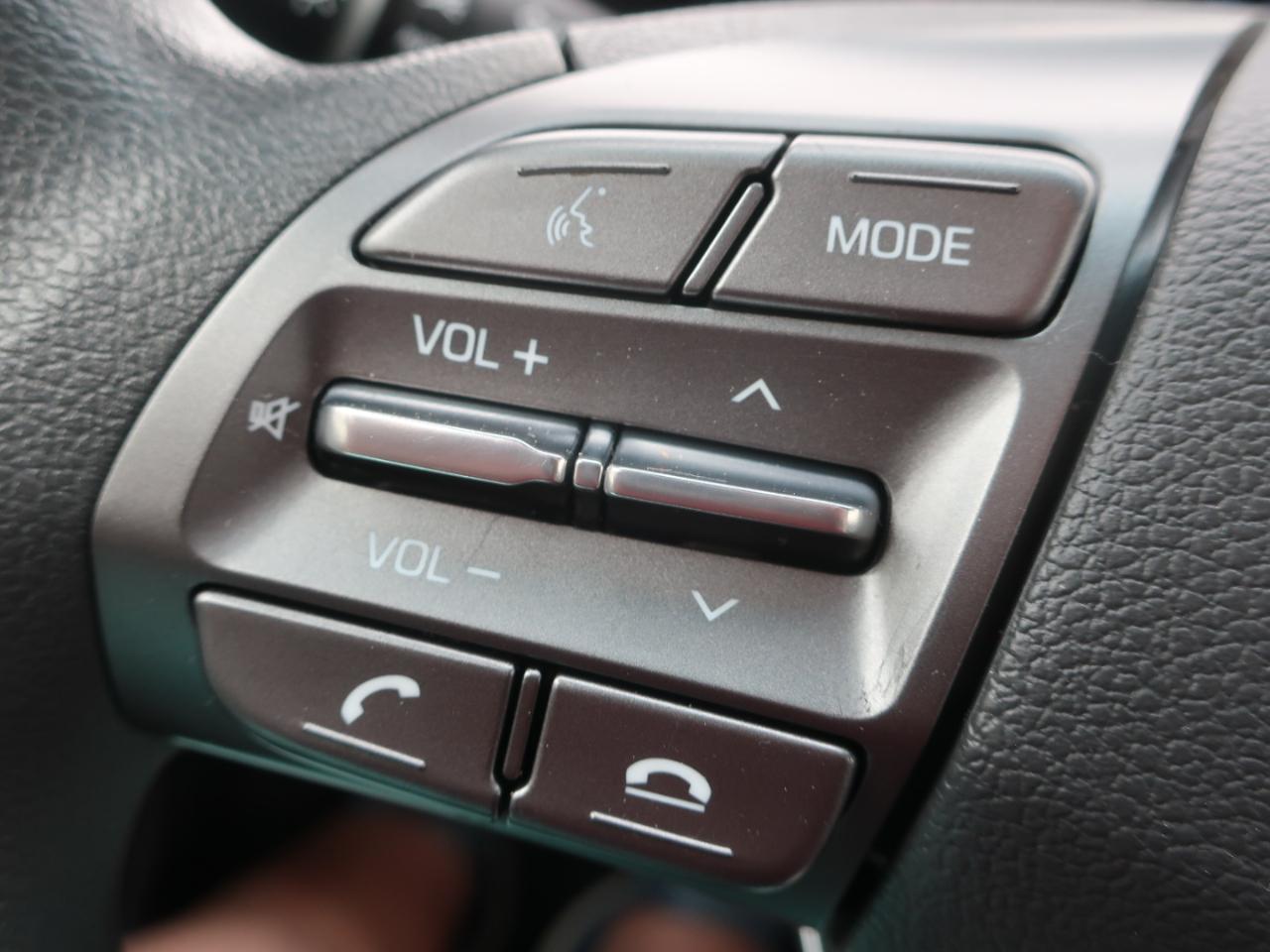 Hyundai Ioniq Hybrid Blue 2020