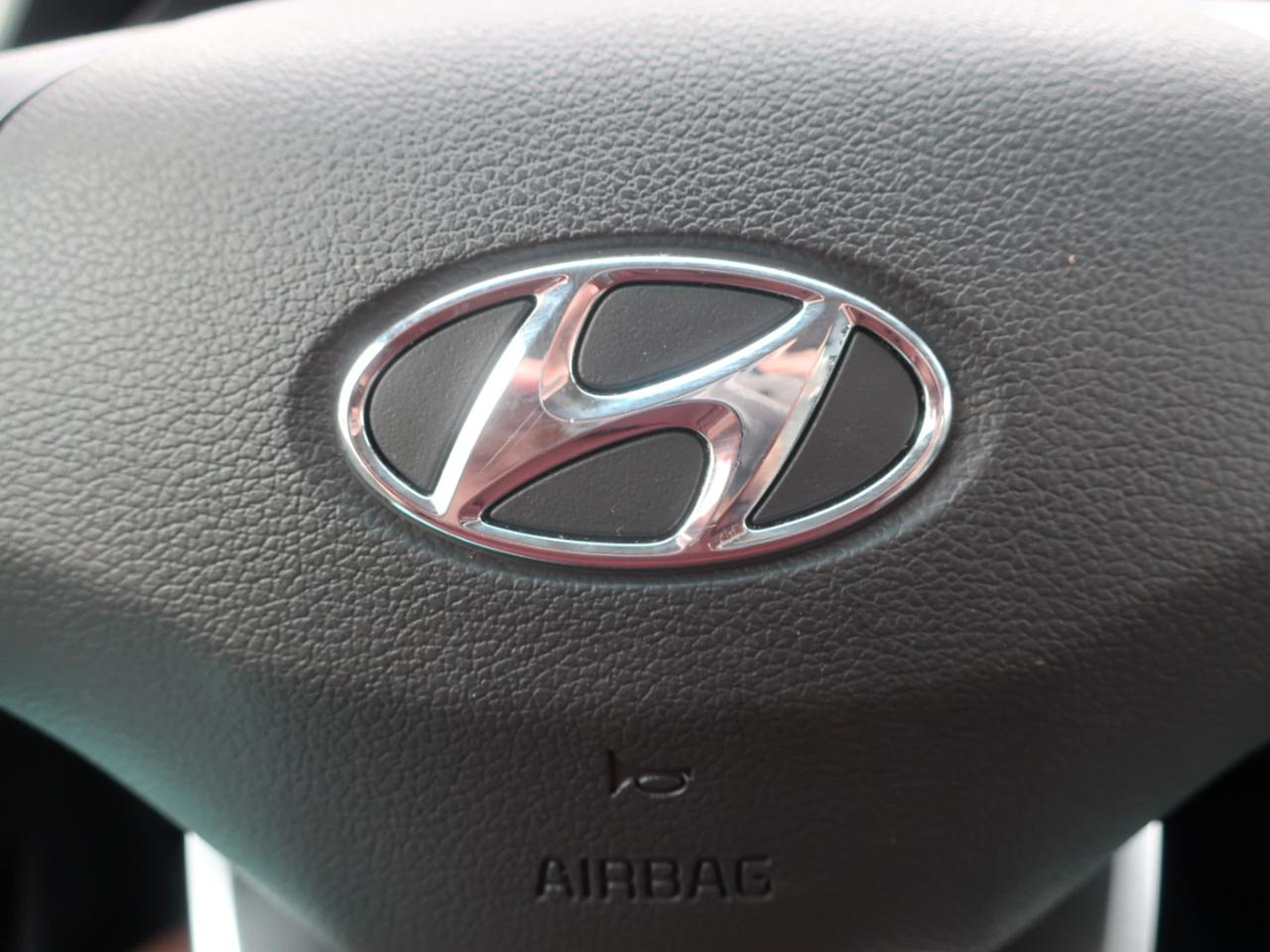 Hyundai Ioniq Hybrid Blue 2020