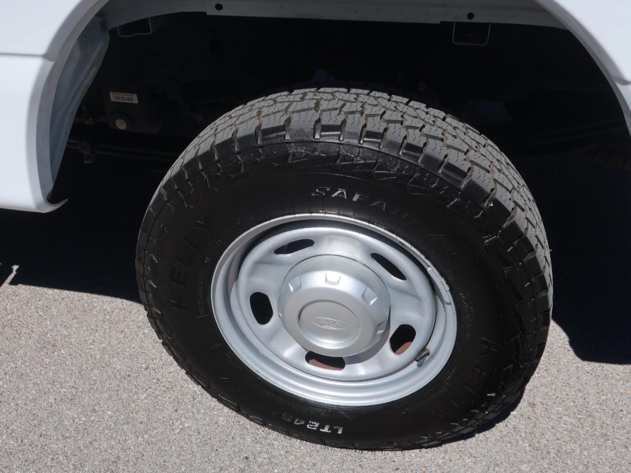 Ford F-250 SD XL Crew Cab 4WD 2023