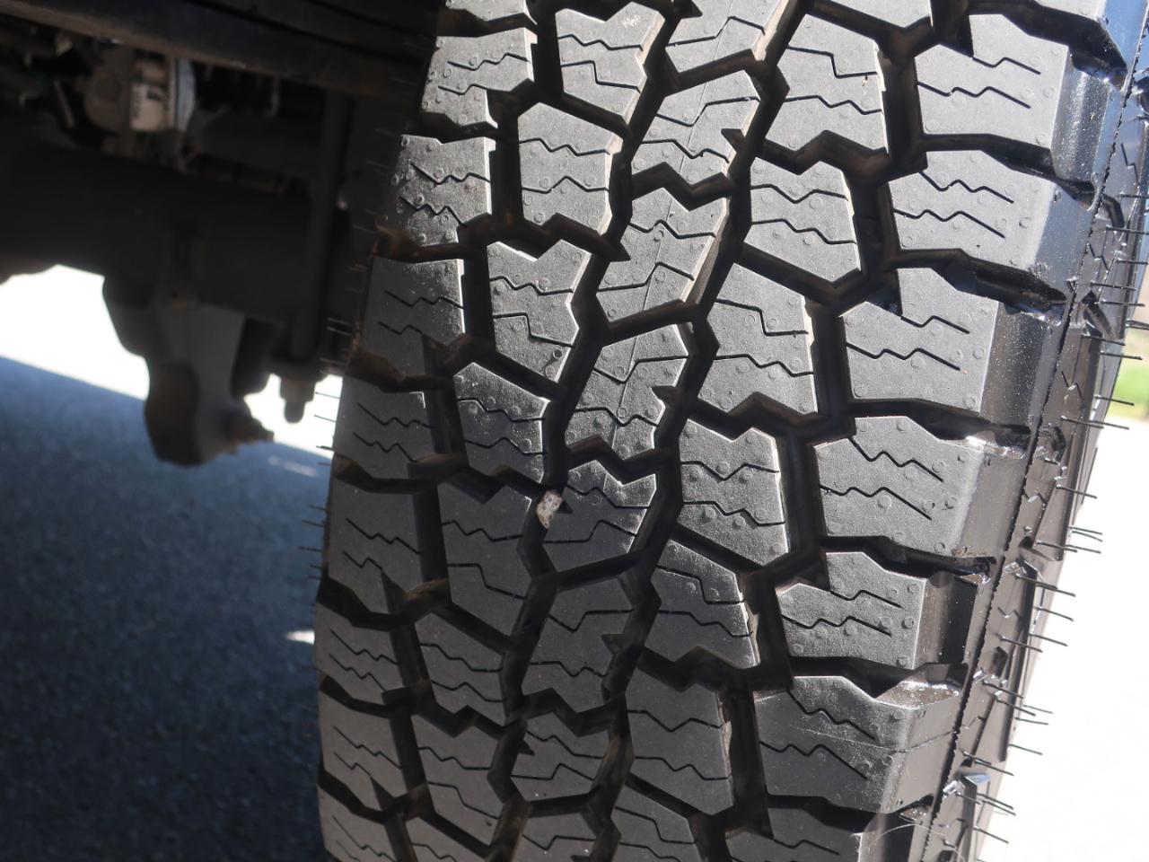 Ford F-250 SD XL Crew Cab 4WD 2023