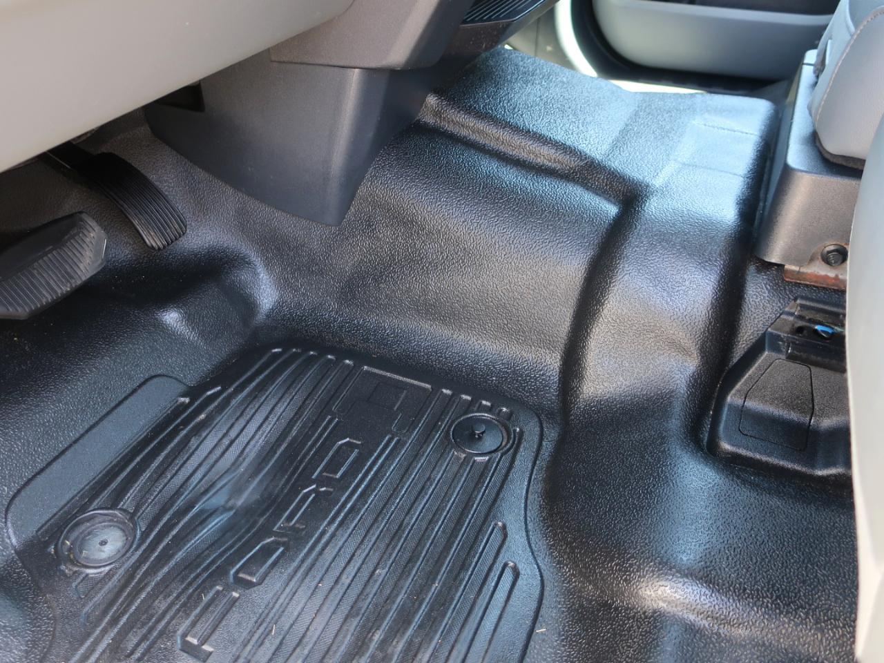 Ford F-250 SD XL Crew Cab 4WD 2023