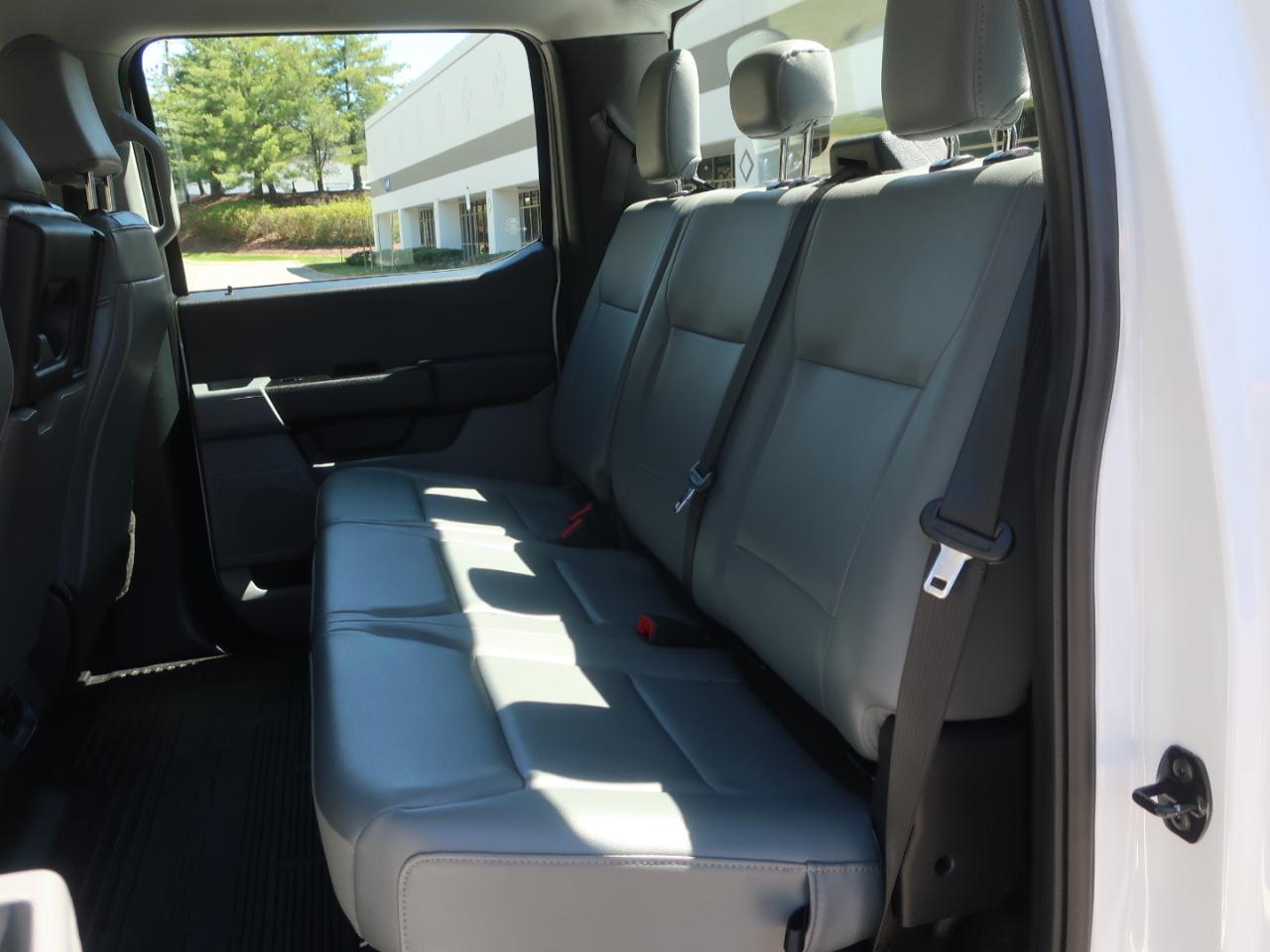 Ford F-250 SD XL Crew Cab 4WD 2023