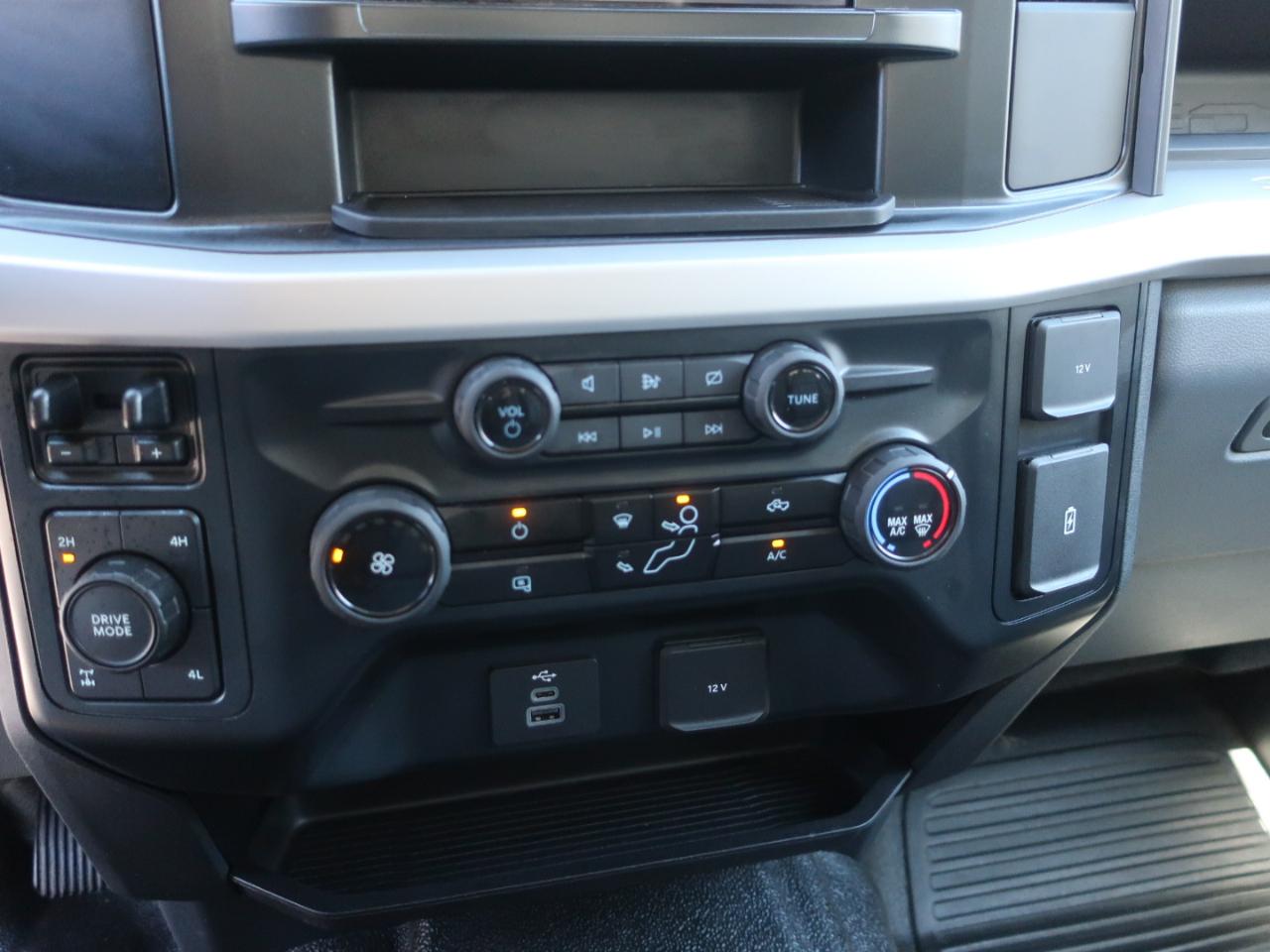 Ford F-250 SD XL Crew Cab 4WD 2023