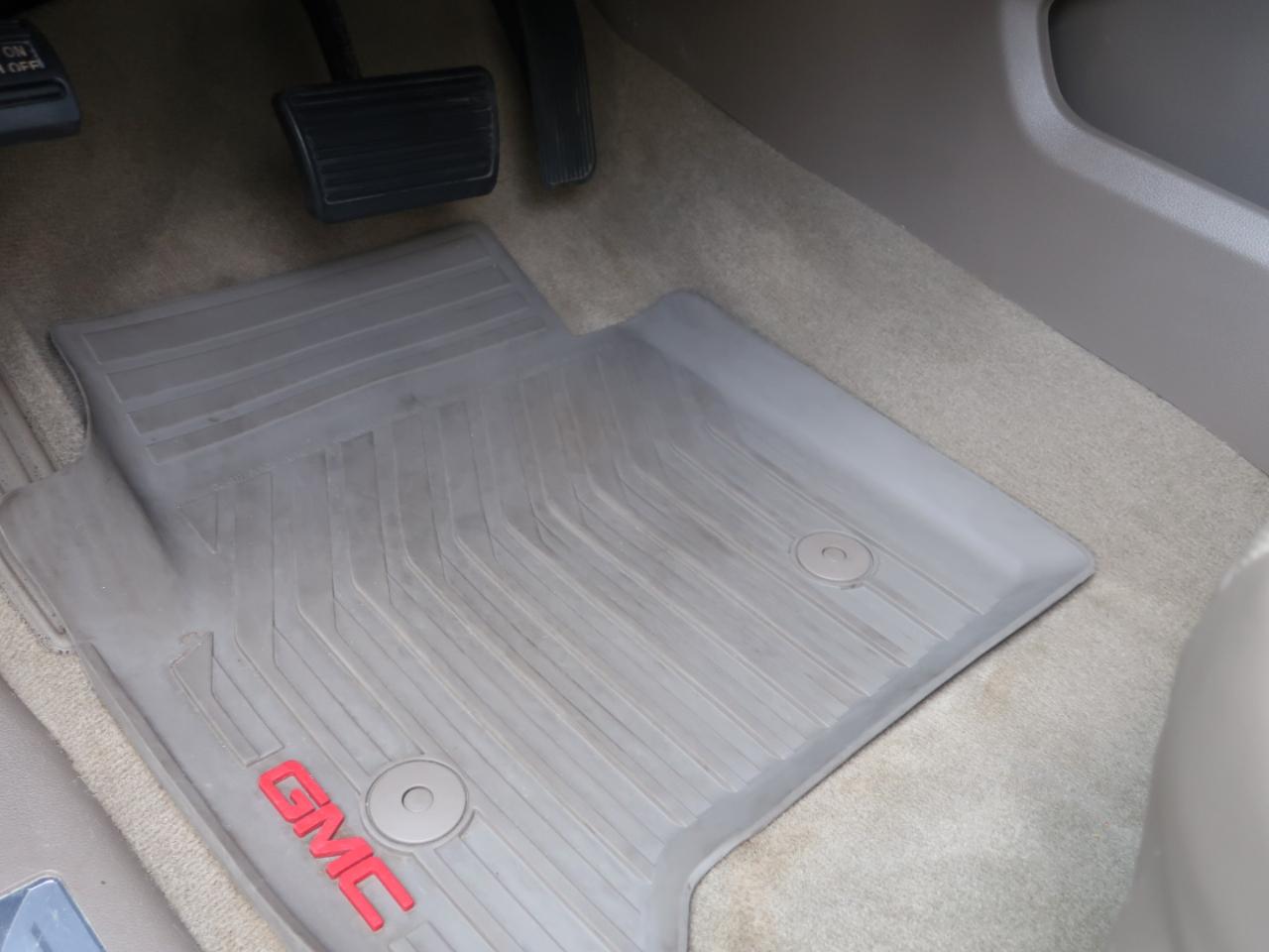 GMC Yukon XL SLT 4WD 2017