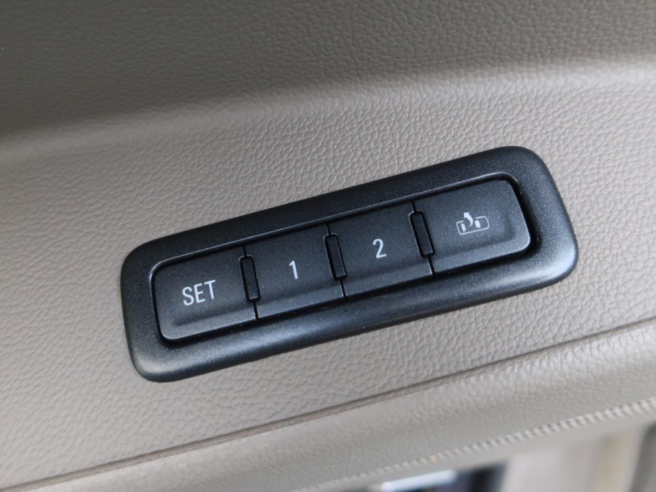 GMC Yukon XL SLT 4WD 2017