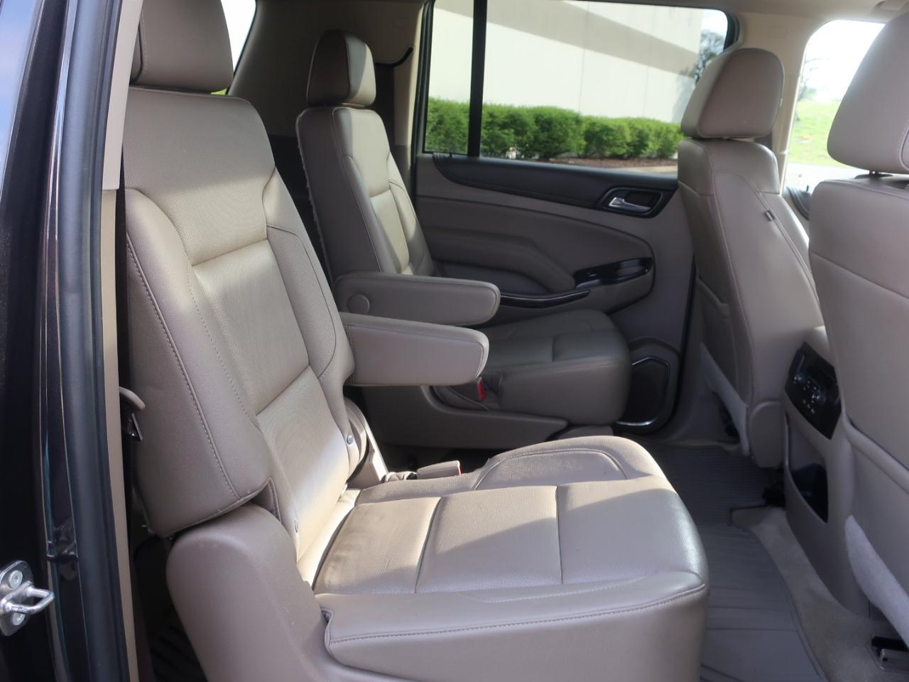 GMC Yukon XL SLT 4WD 2017