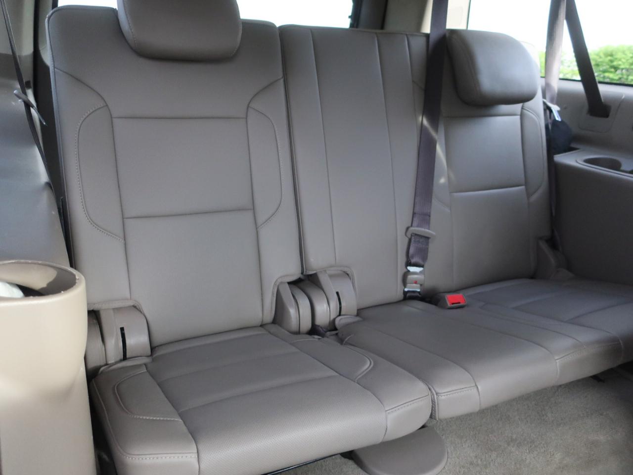 GMC Yukon XL SLT 4WD 2017