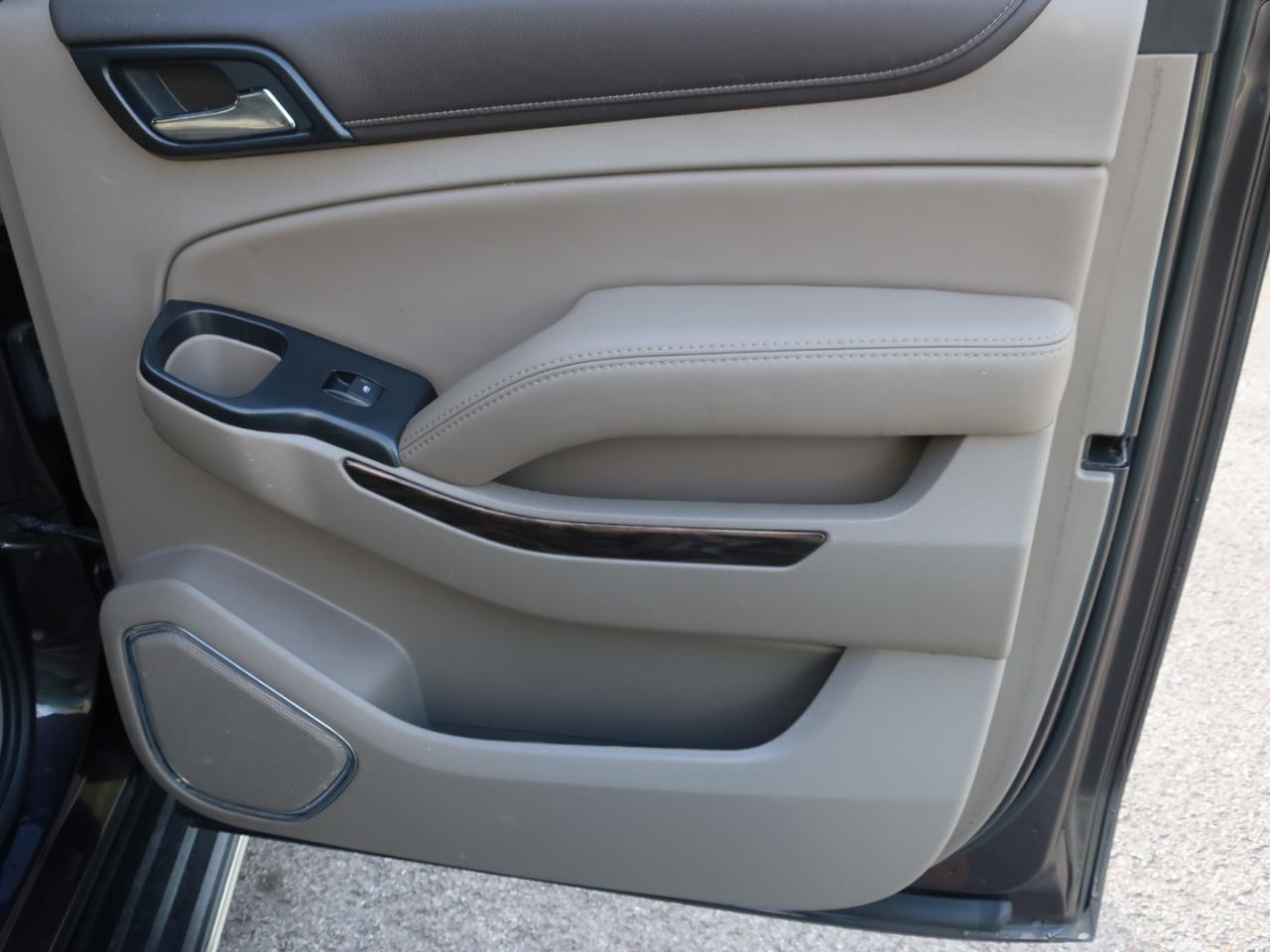 GMC Yukon XL SLT 4WD 2017