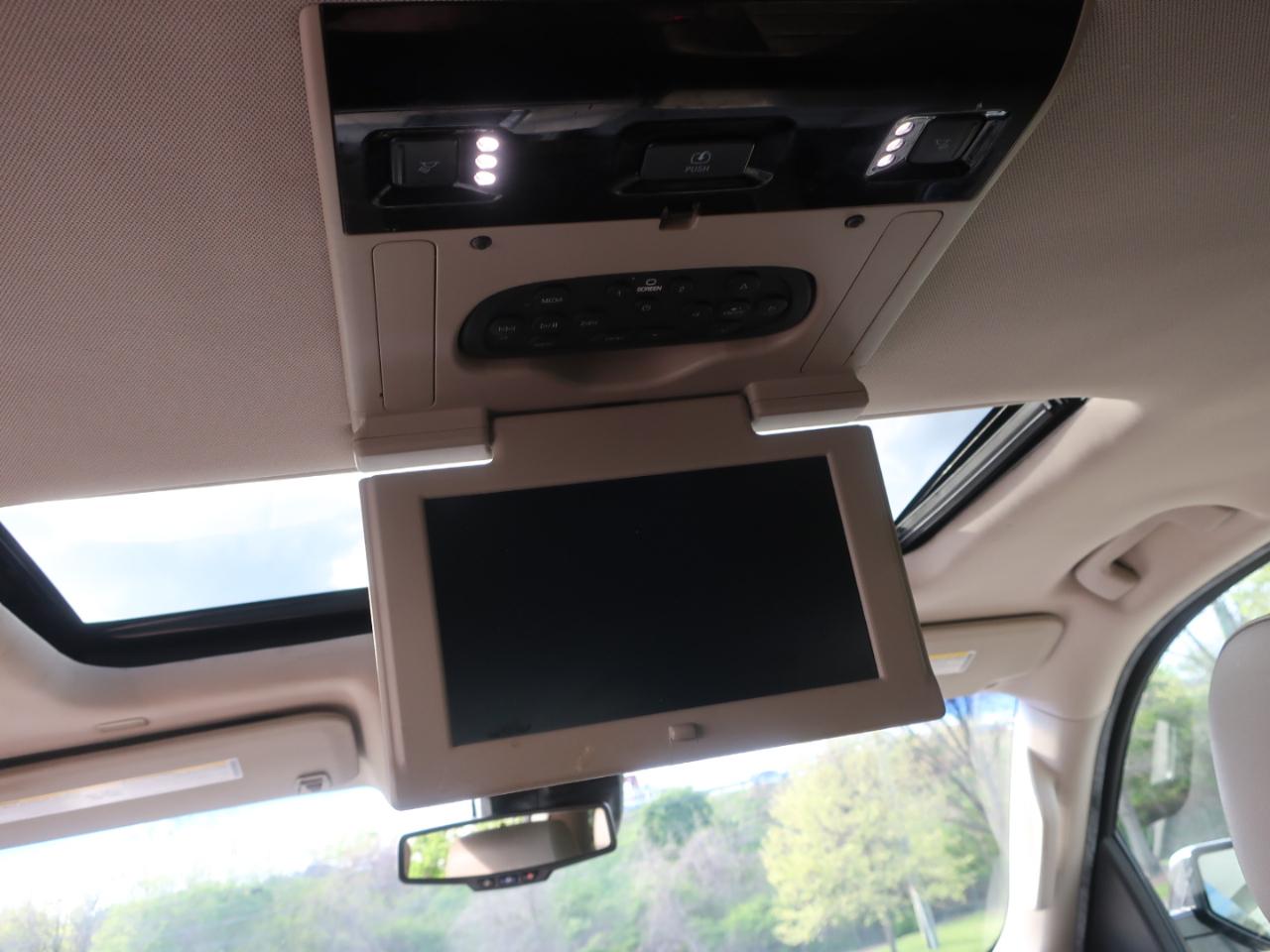 GMC Yukon XL SLT 4WD 2017