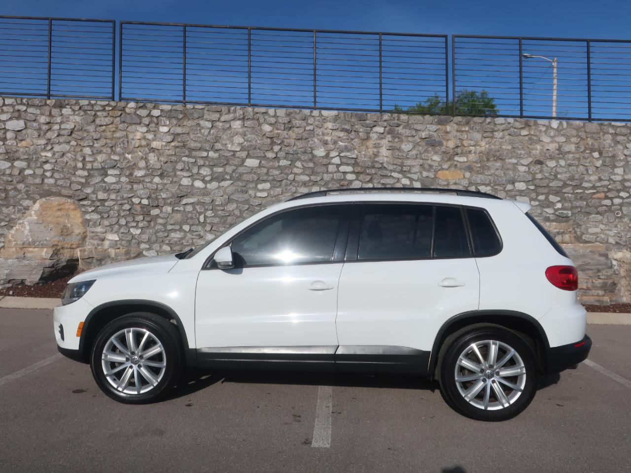 Volkswagen Tiguan 2.0T S FWD 2016