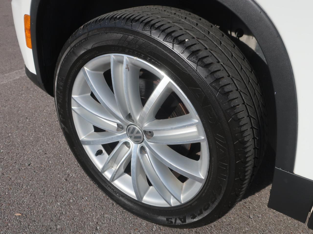 Volkswagen Tiguan 2.0T S FWD 2016