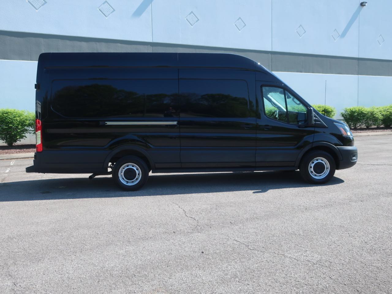 Ford Transit 250 Van High Roof w/Sliding Pass. 148-in. WB EL 2022