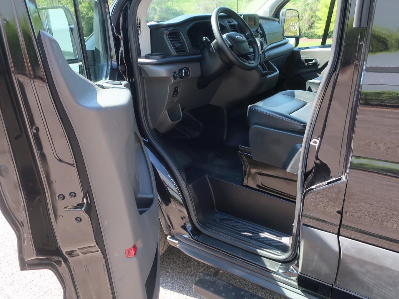 Ford Transit 250 Van High Roof w/Sliding Pass. 148-in. WB EL 2022