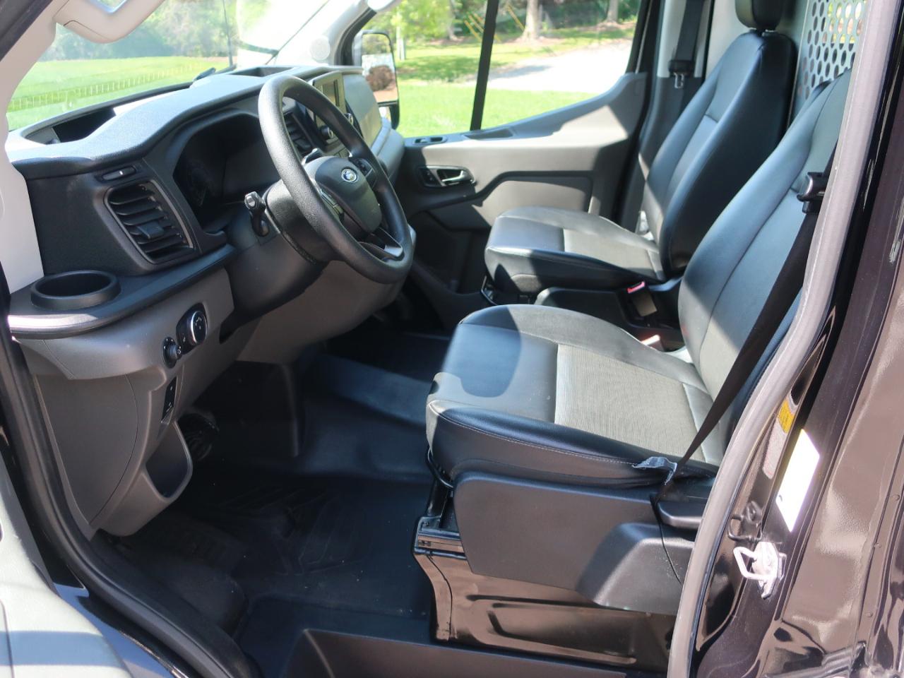 Ford Transit 250 Van High Roof w/Sliding Pass. 148-in. WB EL 2022