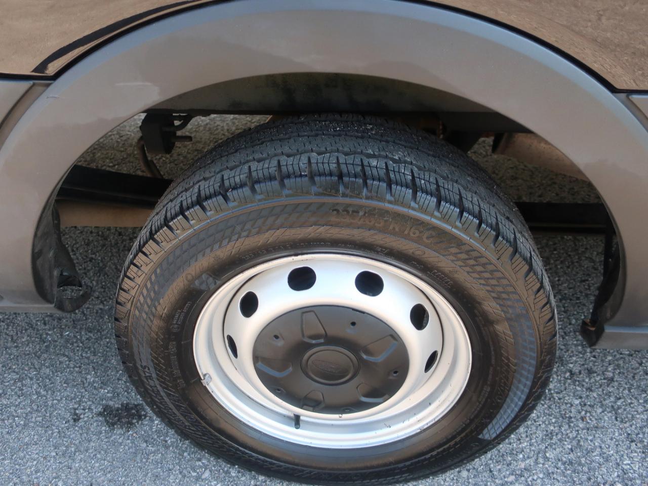 Ford Transit 250 Van High Roof w/Sliding Pass. 148-in. WB EL 2022