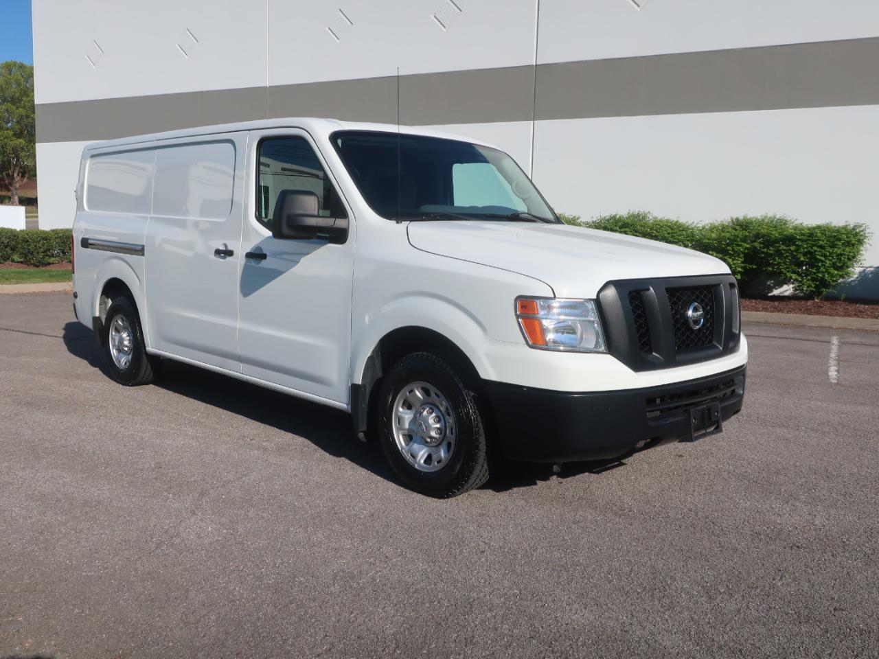 Nissan NV Cargo 1500 SV 2021