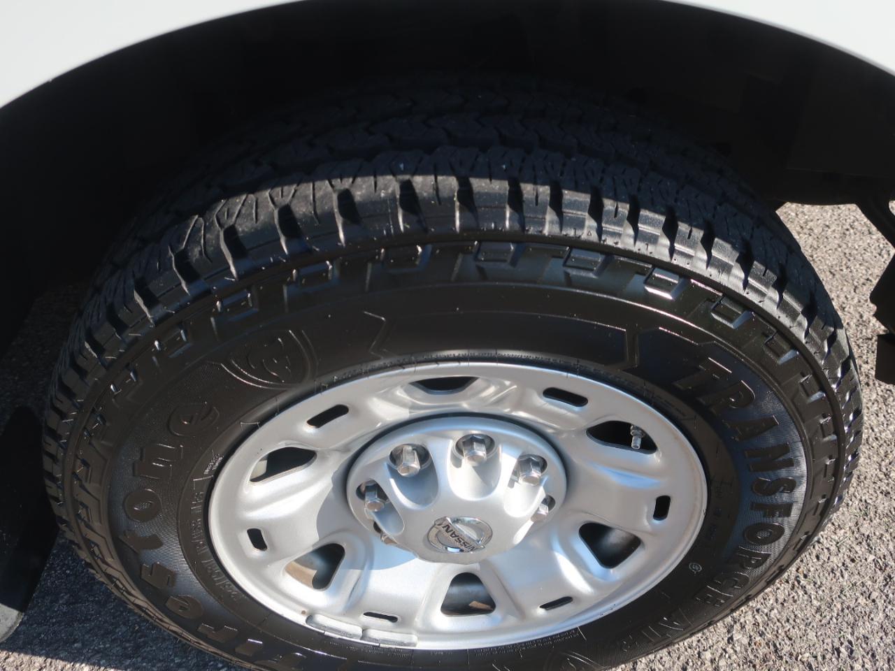 Nissan NV Cargo 1500 SV 2021