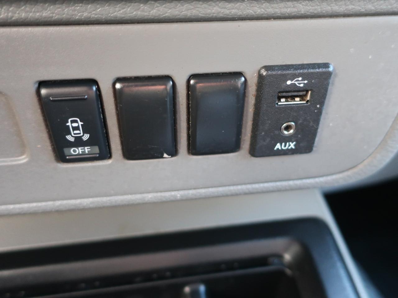 Nissan NV Cargo 1500 SV 2021