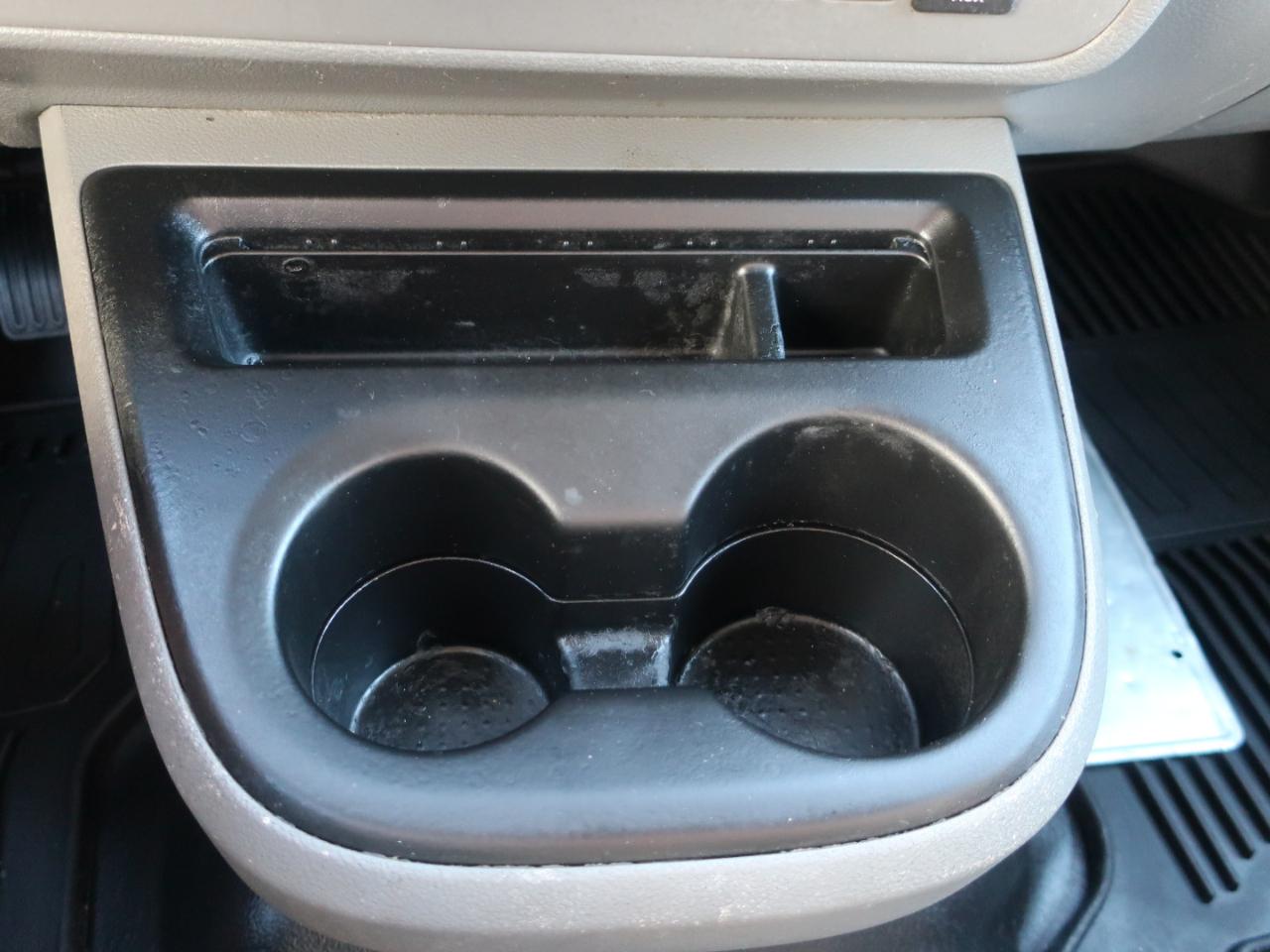 Nissan NV Cargo 1500 SV 2021