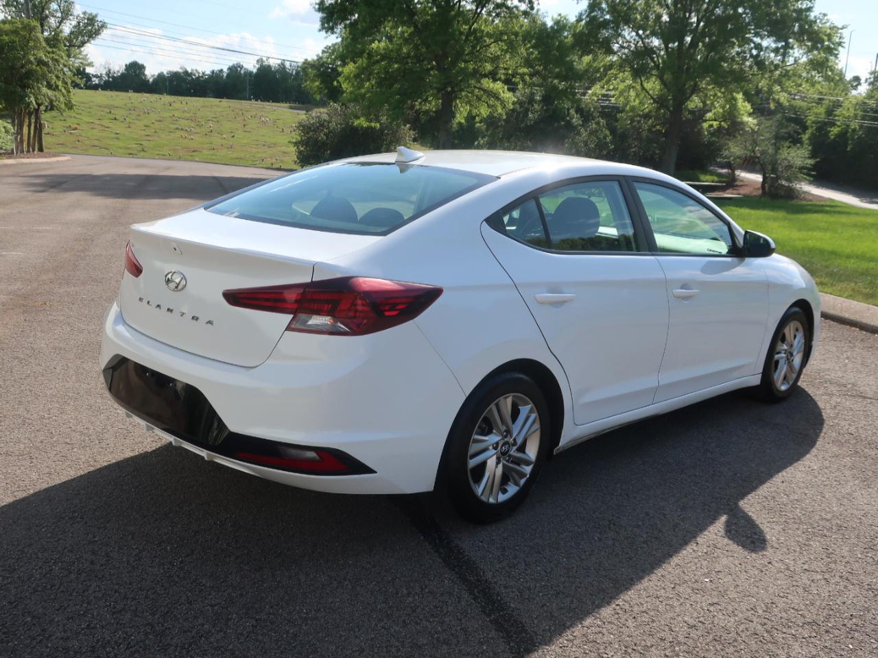 Hyundai Elantra SEL 2019