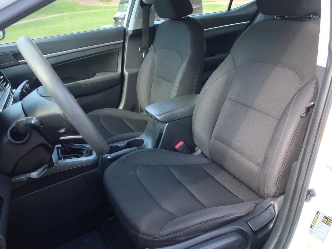 Hyundai Elantra SEL 2019