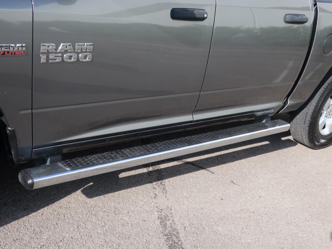 RAM 1500 Tradesman Crew Cab SWB 4WD 2013