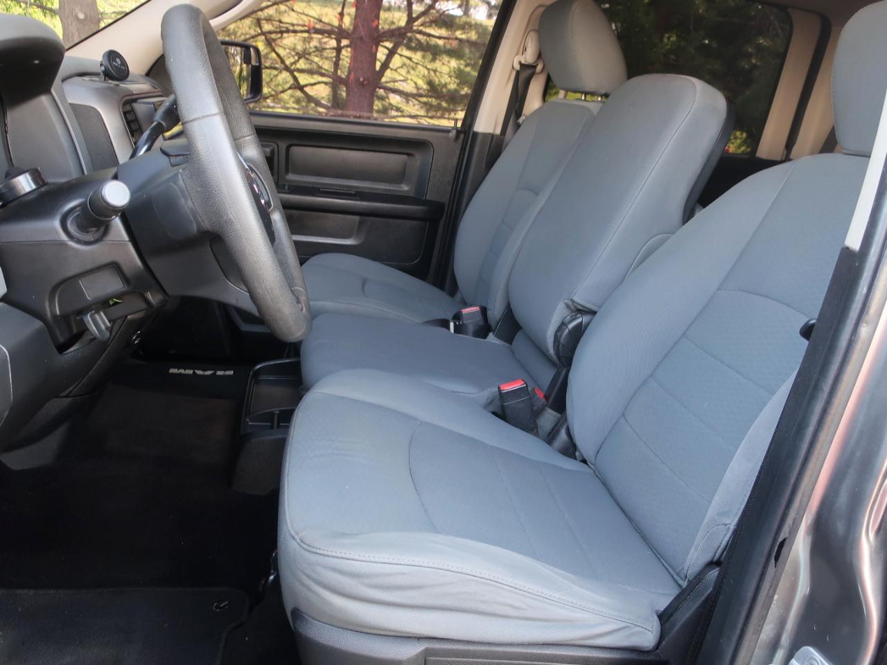 RAM 1500 Tradesman Crew Cab SWB 4WD 2013