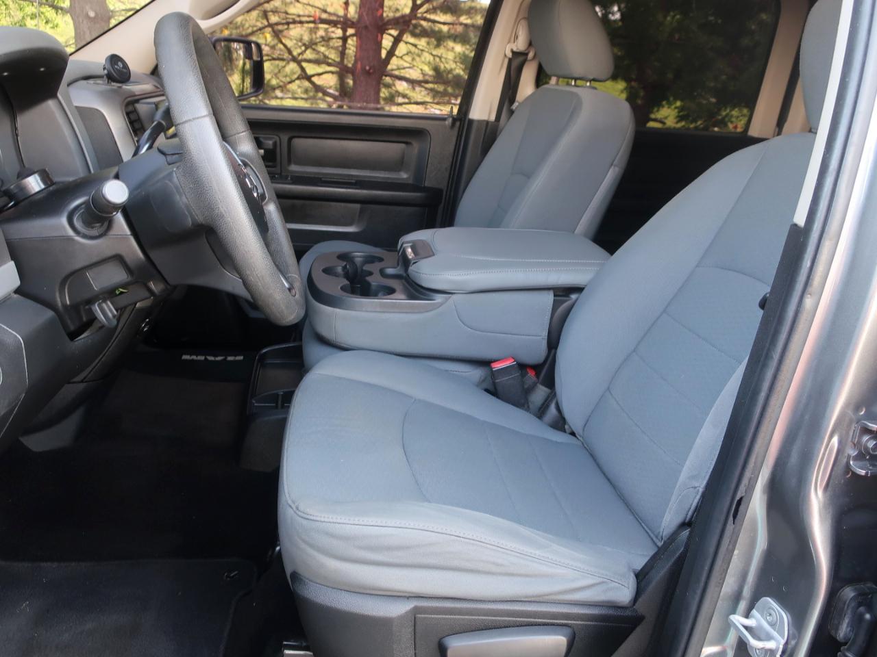 RAM 1500 Tradesman Crew Cab SWB 4WD 2013