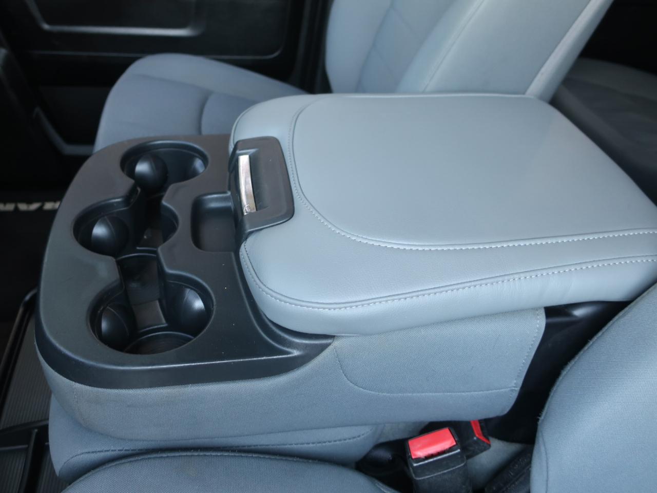 RAM 1500 Tradesman Crew Cab SWB 4WD 2013