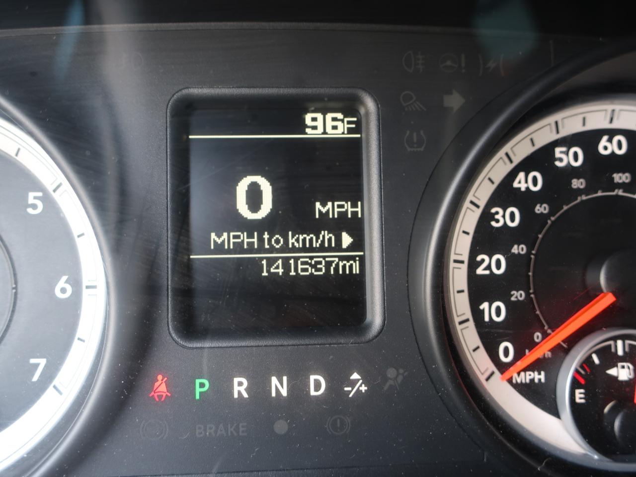 RAM 1500 Tradesman Crew Cab SWB 4WD 2013